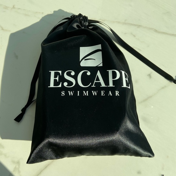 @eacapeswimwear - Picture 4 of 6